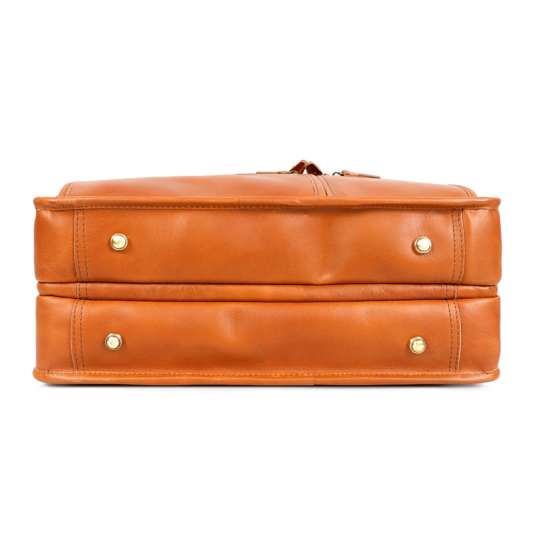 Leon Buffalo Leather Briefcase - Image 4