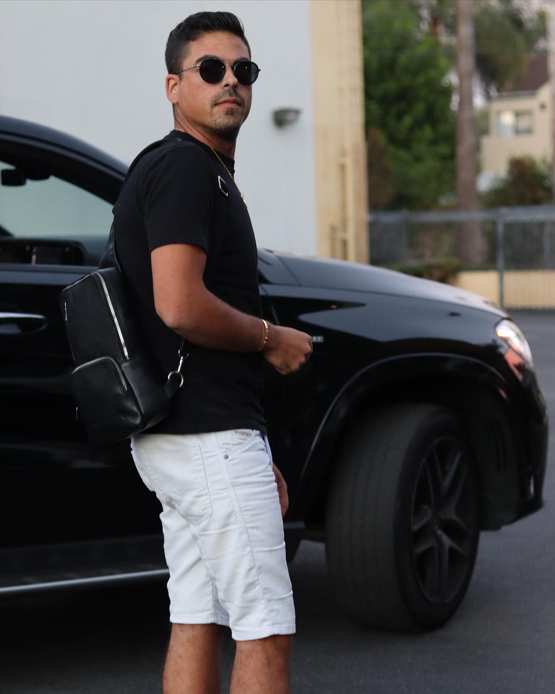 Carbon Black Leather Sling Bag - Image 7